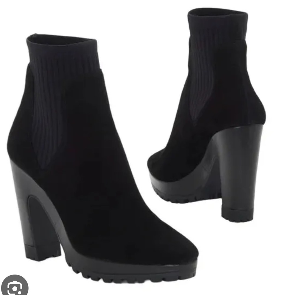 REBECCA MINKOFF DESSEY PLATFORM BOOTIE IN BLACK
SUEDE women size 9M new